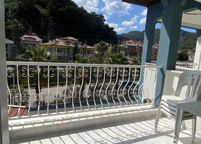 Eda Aparthotel İçmeler